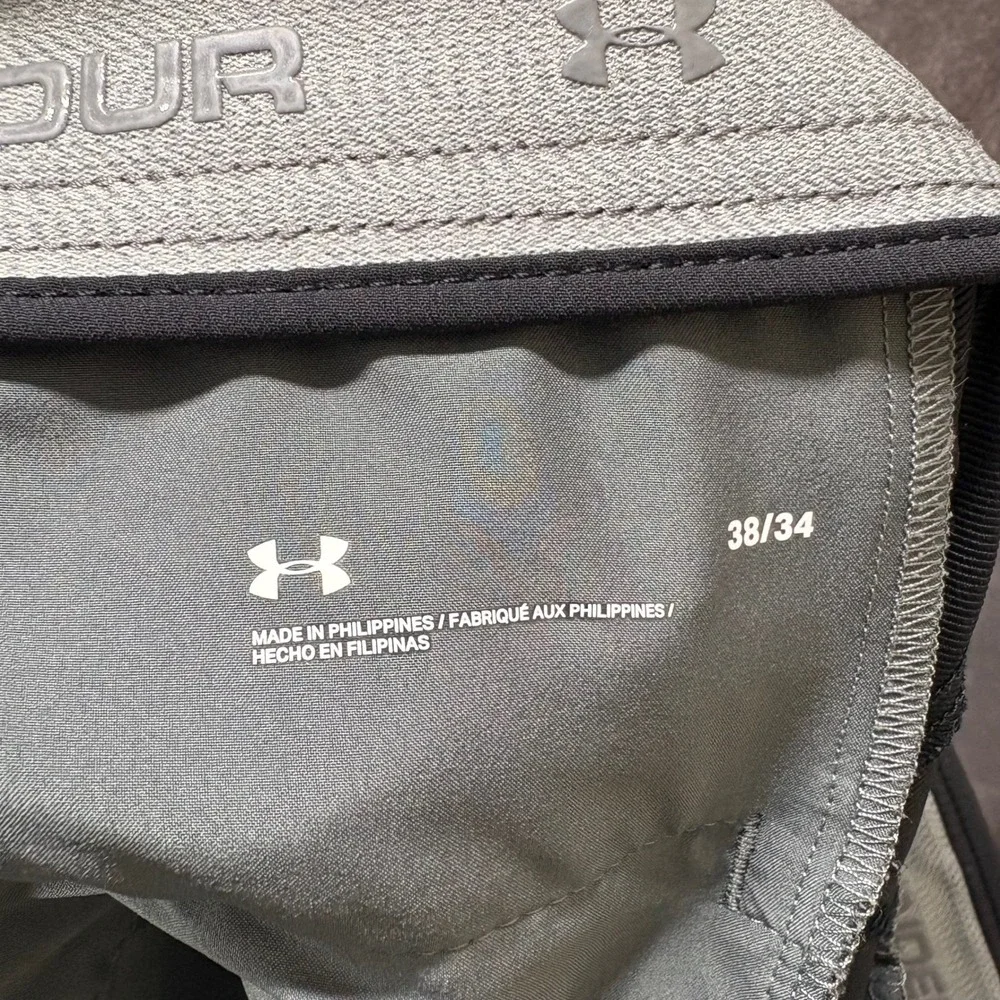 Under Armour Mens Black Performance Golf Pants Size 38x34 Tapered Leg Chino
